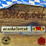 Maßkrüge mit Herz gemalt